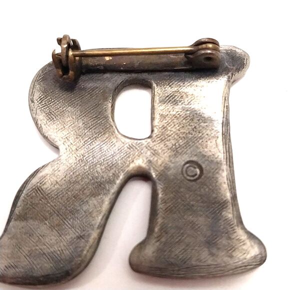 Pin Brooch "R" Metallic Gray With Hearts & Stars #J005 - Picture 4 of 5